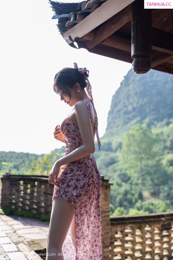 陈芝 芝芝Booty [XiuRen]高清写真图 2024.09.23 No.9195 徐莉芝Booty 美腿黑丝第2张图片